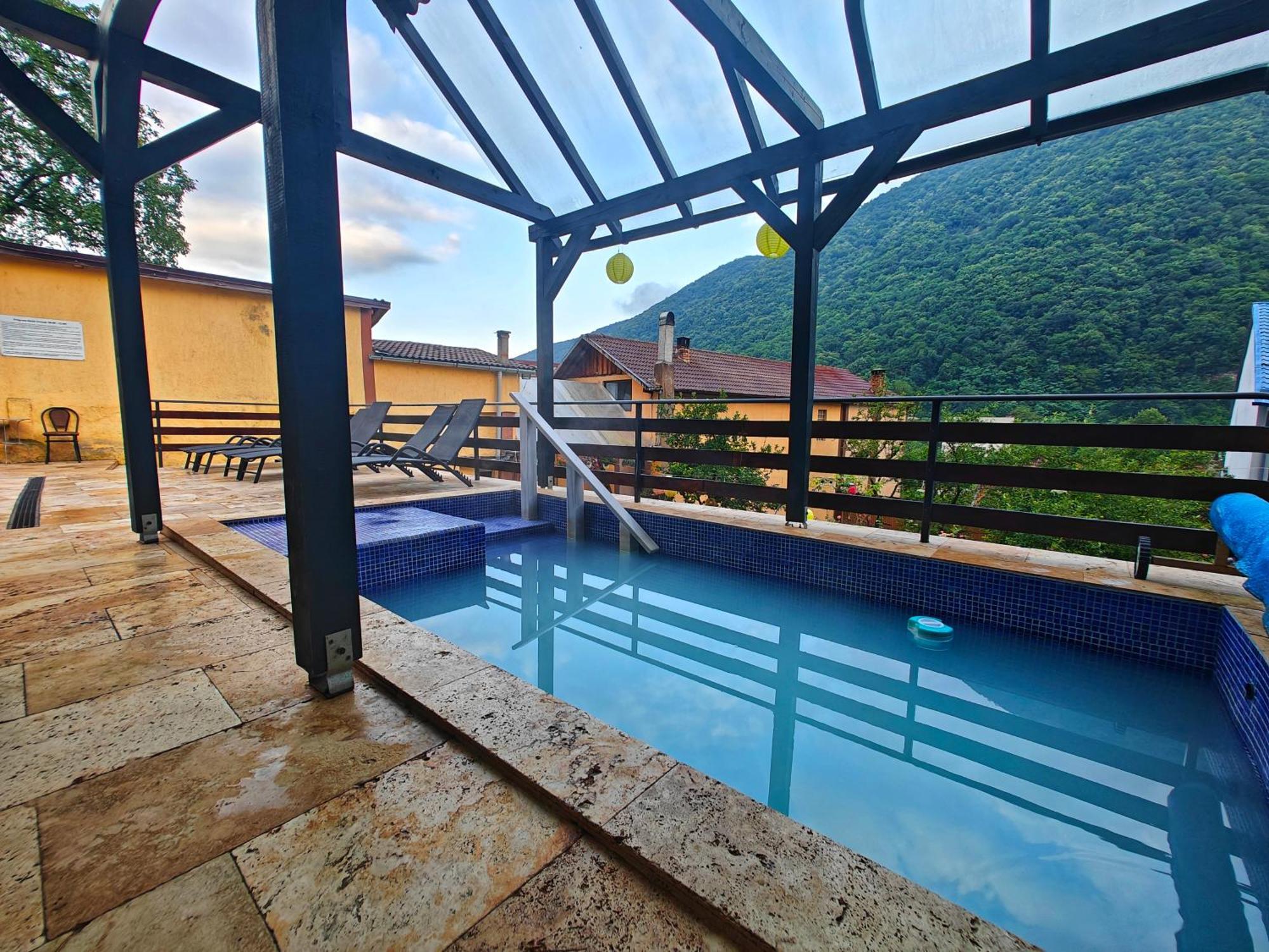 Casa Miclau Apartment Baile Herculane Exterior photo