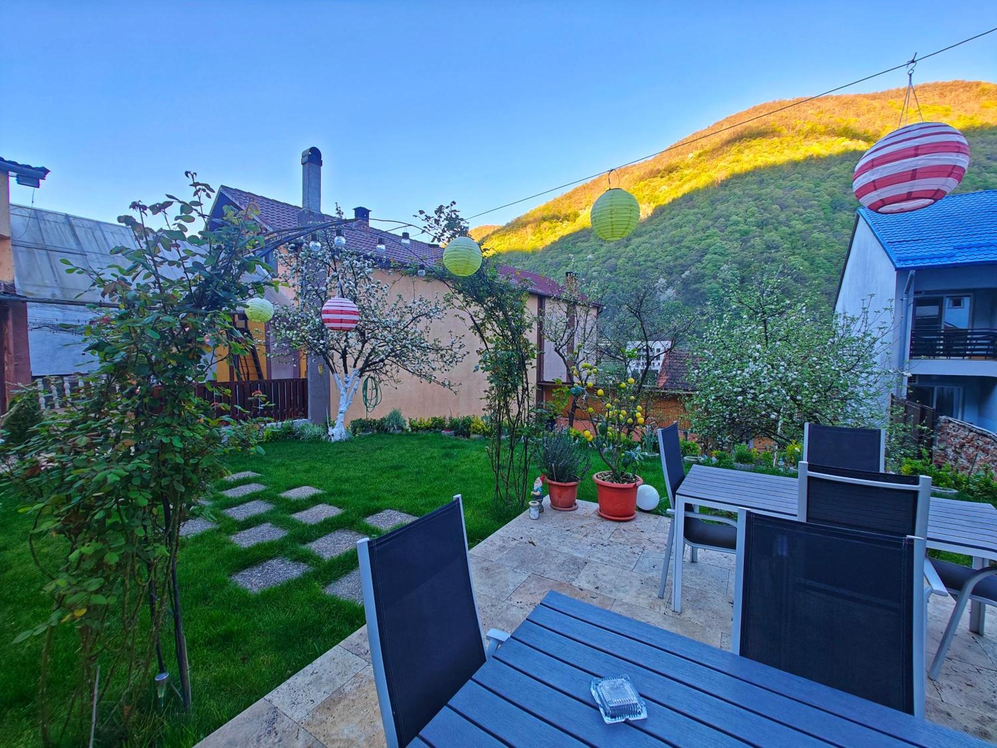 Casa Miclau Apartment Baile Herculane Exterior photo
