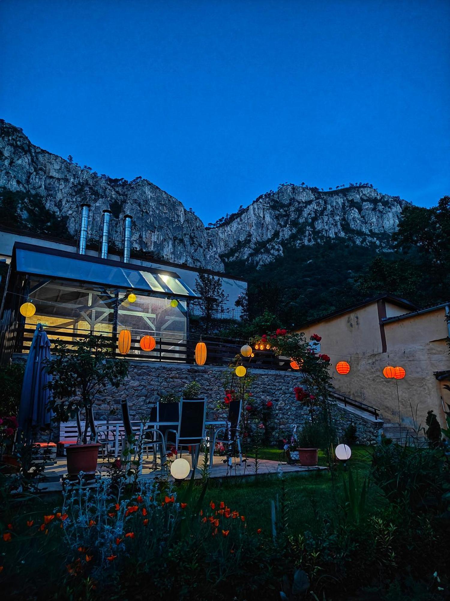 Casa Miclau Apartment Baile Herculane Exterior photo